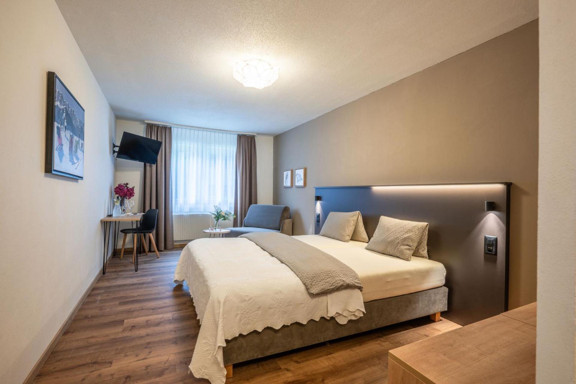 Alpina Hotel 3*